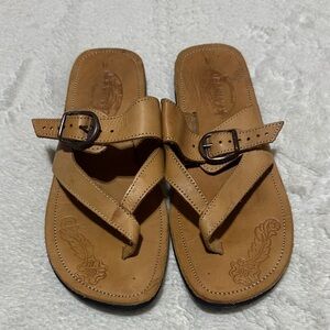 Bania’s | size 9 | sandals